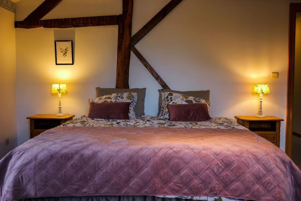 Gite La Dame Au Lit Gite A La Ferme Momignies ภายนอก รูปภาพ